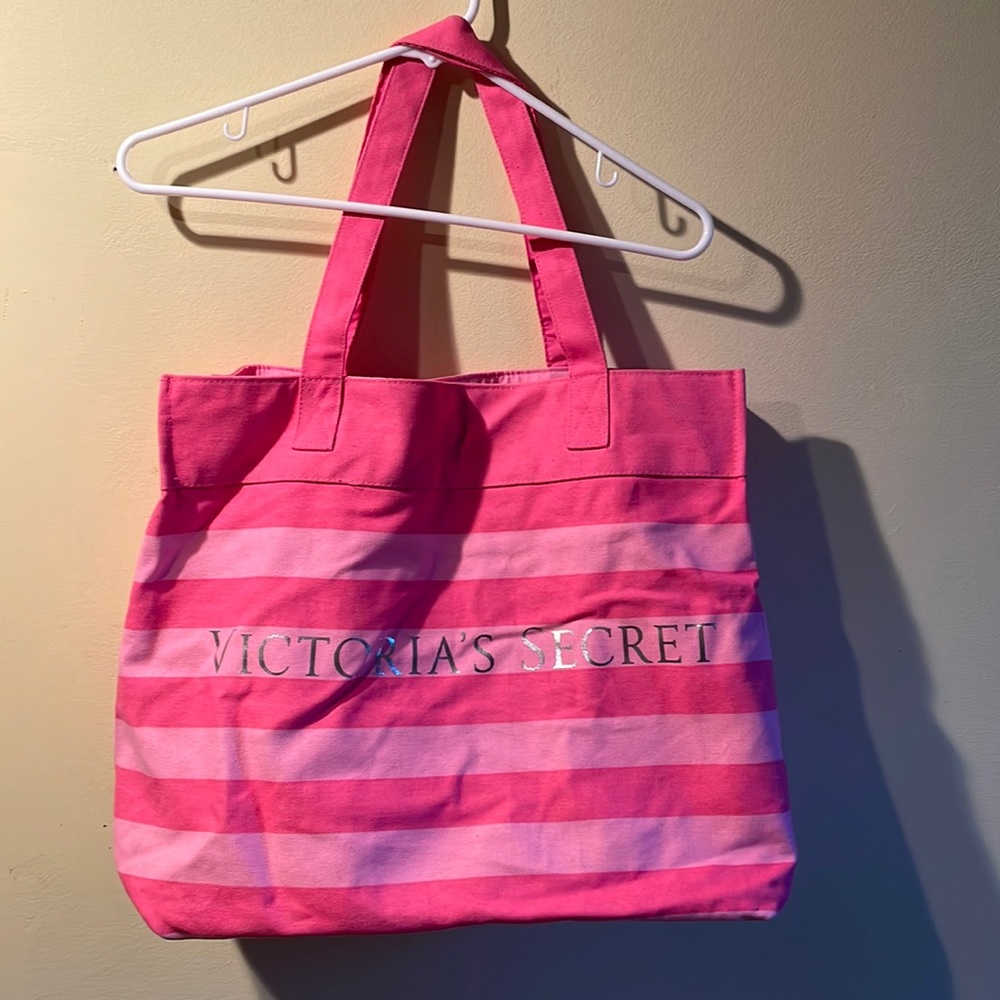 VS Tote